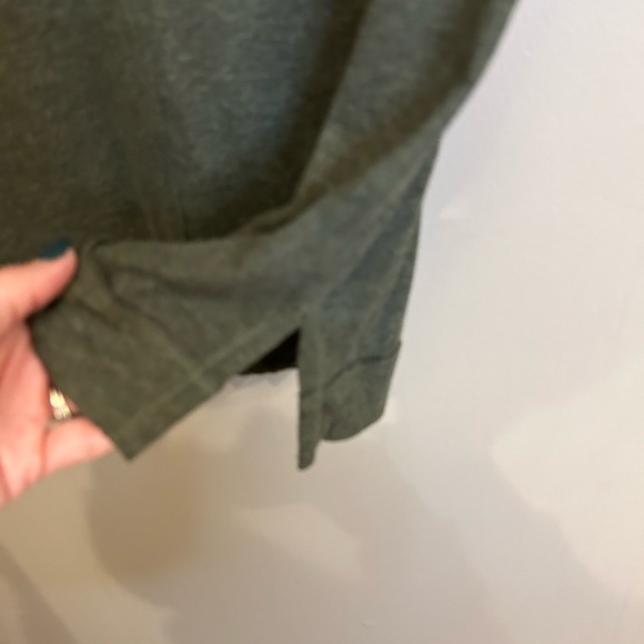 H by Bordeaux slouchy Forster green short sleeved tee size S - Picture 8 of 14